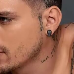 Unisex Gothic Skull Post Earrings